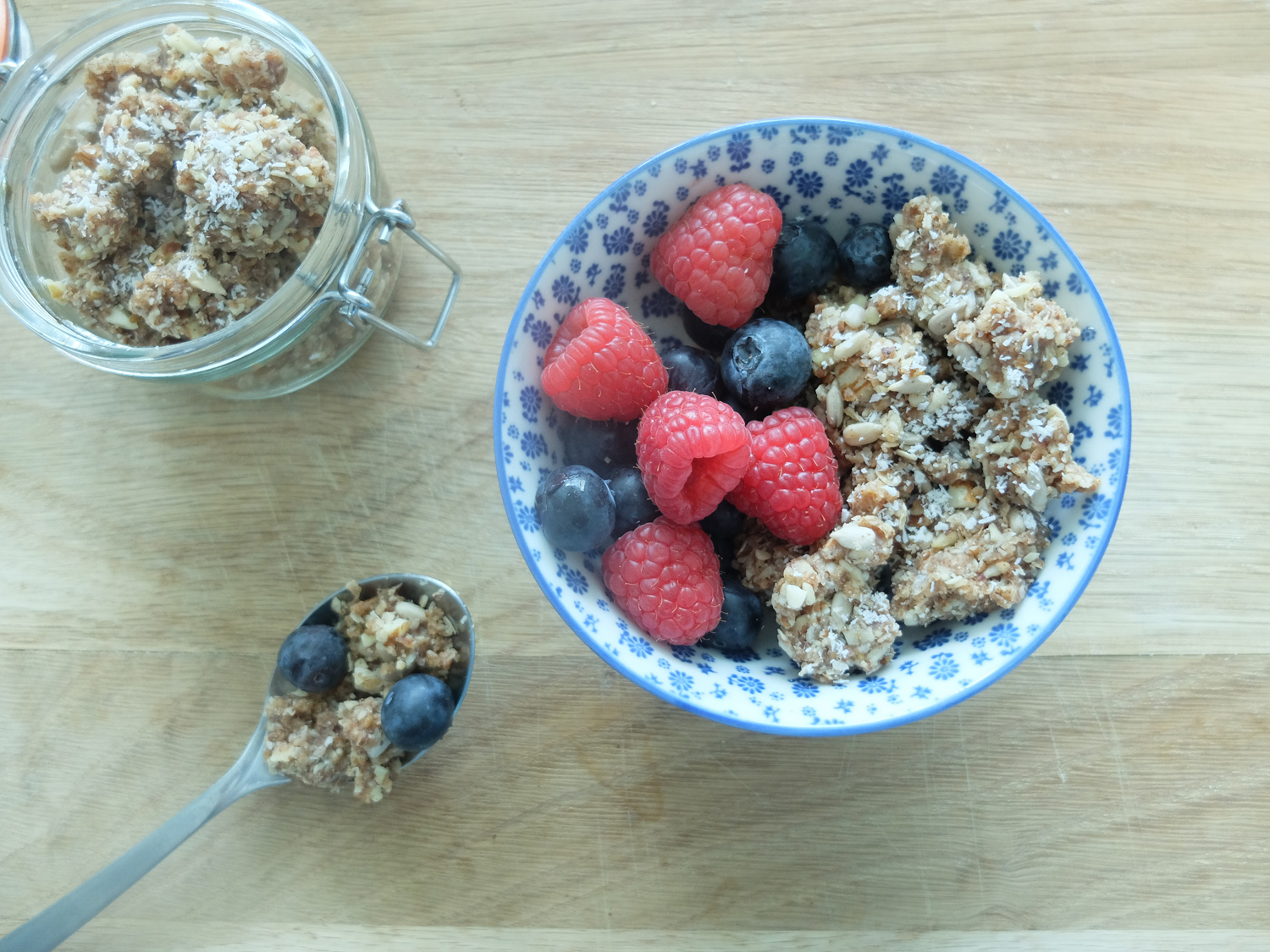 Pecan and Coconut Rawnola | Ripe